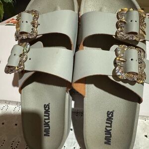Muk Luks Women's Sandals with Decorative Buckles, sz 8 color is a gray/olive